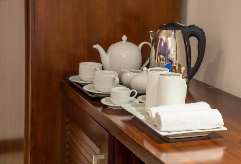 Номер Deluxe с Балконом, Ceyloni City