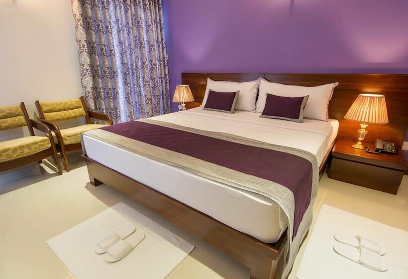Номер Deluxe с Балконом, Ceyloni City