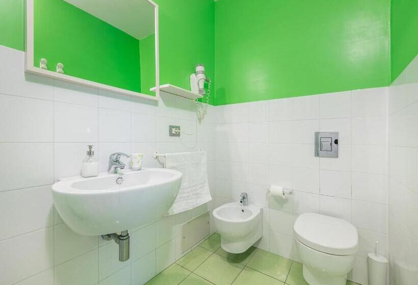 Habitació Estàndard, Thanit Rooms