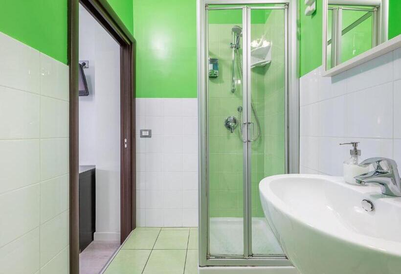 Habitació Estàndard Interior, Thanit Rooms