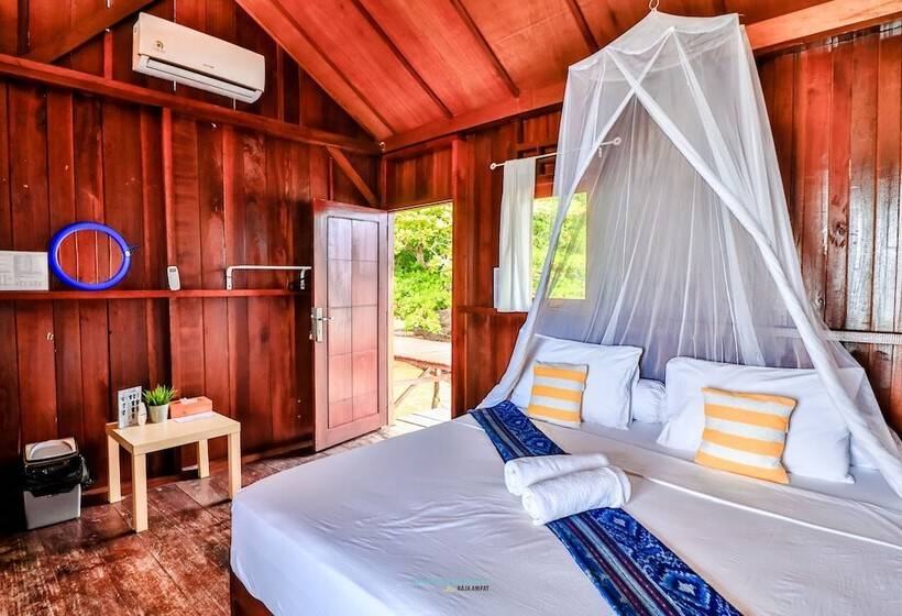 Одноместный Номер Стандарт Двуспальная Кровать, Hamueco Dive Resort Raja Ampat