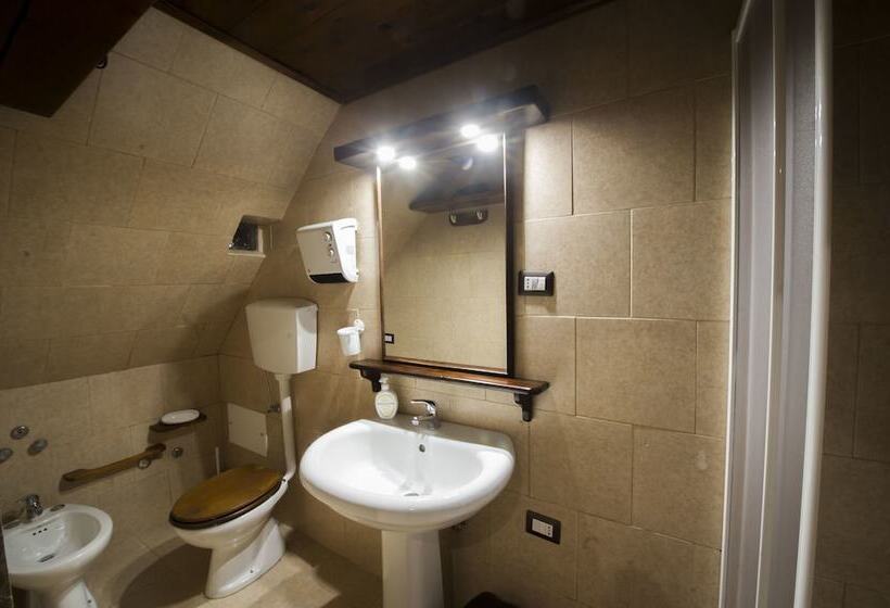 デラックスルーム, La Cutizza B&b