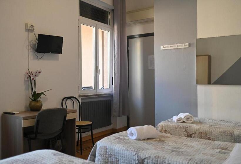 四人标准间, Bovisa House B&b Private Rooms