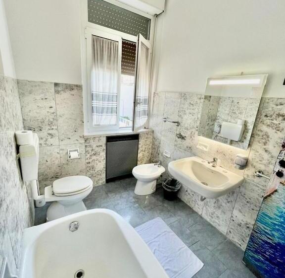 带共用浴室的标准房间, Bovisa House B&b Private Rooms