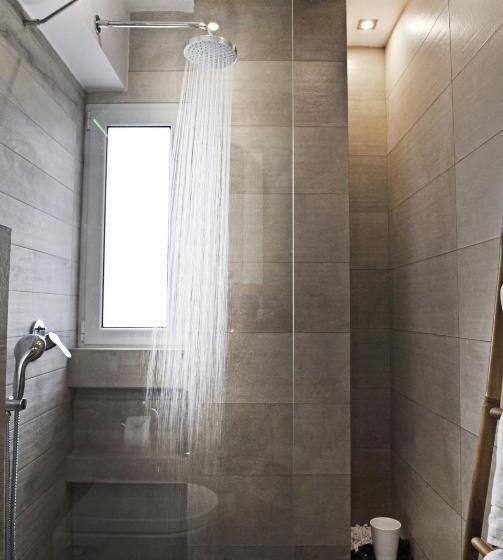 استودیوی لوکس, The Athenians Modern Apartments