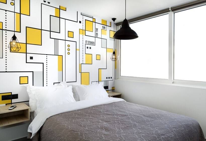 اتاق لوکس چهار تخته, The Athenians Modern Apartments