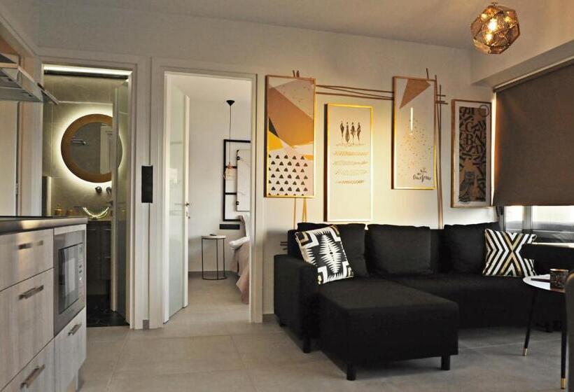 سوییت لوکس, The Athenians Modern Apartments