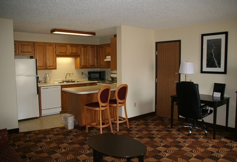 جناح, Americinn By Wyndham Elkhorn Near Lake Geneva