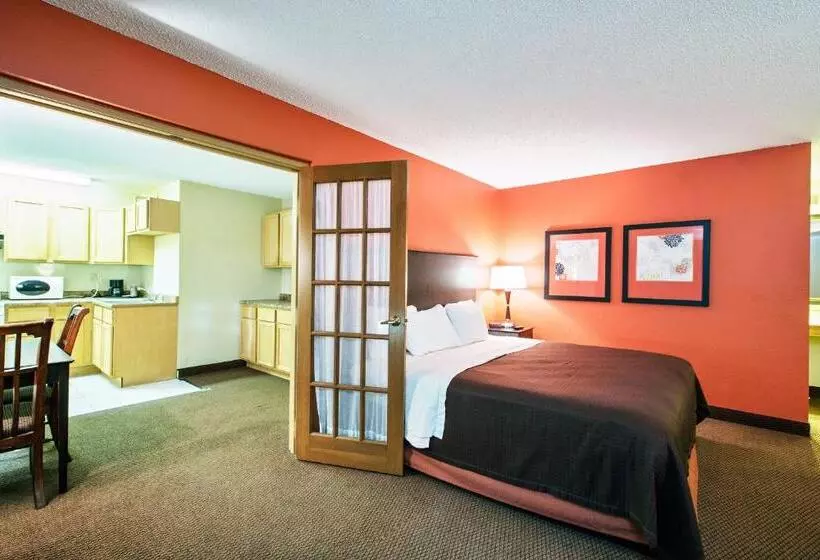 Deluxe Suite King Bed, Americinn By Wyndham Ham Lake