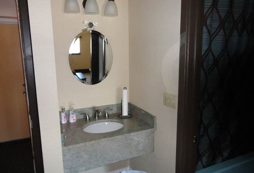 غرفة ديلوكس, Bangor Inn & Suites