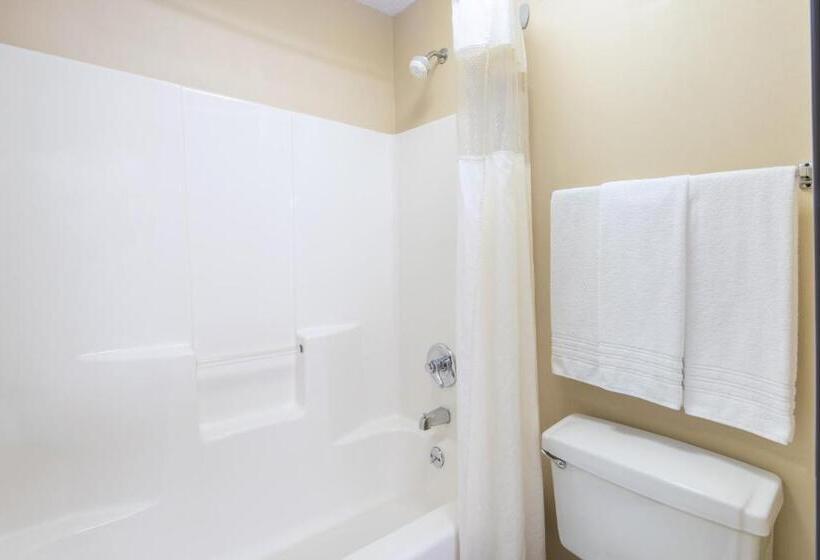 غرفة ديلوكس سرير كينج, Days Inn By Wyndham Wooster