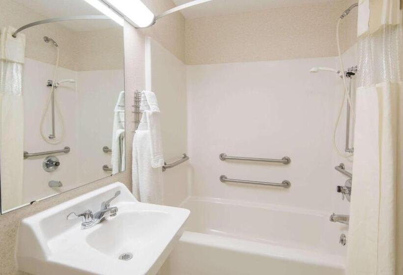 غرفة قياسية لذوى الاحتياجات الخاصة, Days Inn By Wyndham Wooster