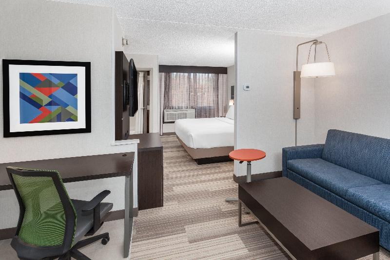 Люкс Кровать Кинг, Holiday Inn Express South Portland, An Ihg