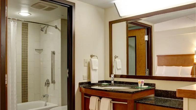 غرفة قياسية سرير كينج, Hyatt Place Atlanta Buckhead