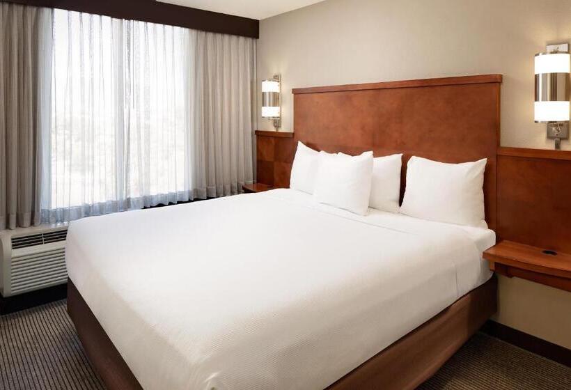 适合残疾人士使用的带超级大床的标准间, Hyatt Place Ontario/rancho Cucamonga