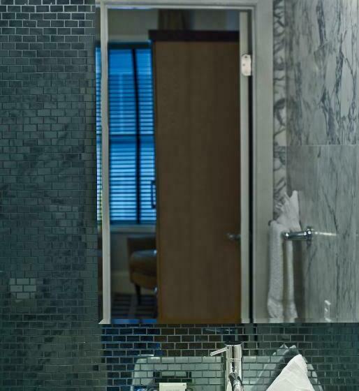 带大床的豪华间, Square Hotel At Times Square