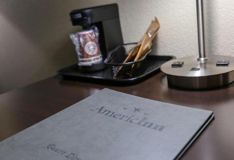 إستوديو قياسى سرير كينج, Americinn By Wyndham Mankato Event Center Near Msu