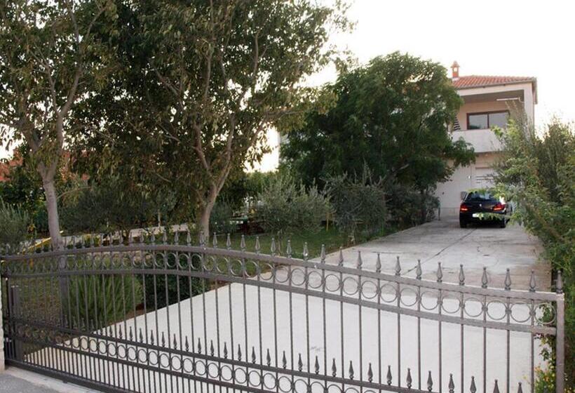 آپارتمان 1 خوابه, Ana Guest House
