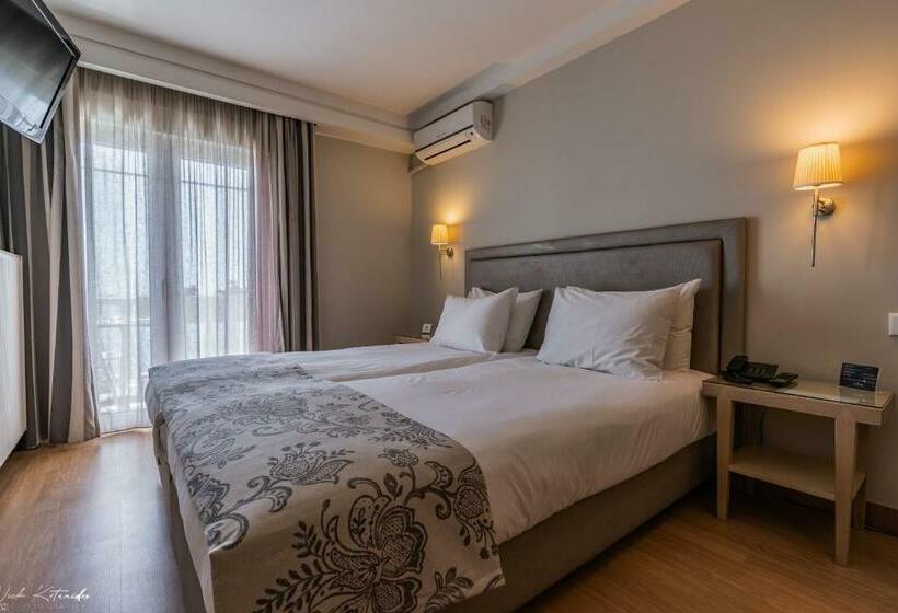 オーシャンビューデラックスルーム, Avra