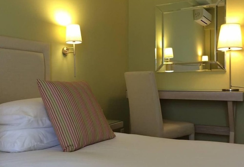 オーシャンビューデラックスルーム, Avra