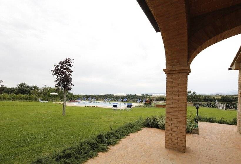 اتاق استاندارد چهار تخته, Agriturismo Poggio Al Tufo