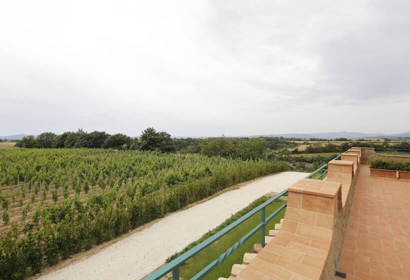 اتاق خانوادگی, Agriturismo Poggio Al Tufo