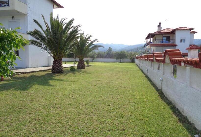 Triple Room Sea View, Vergina Pension