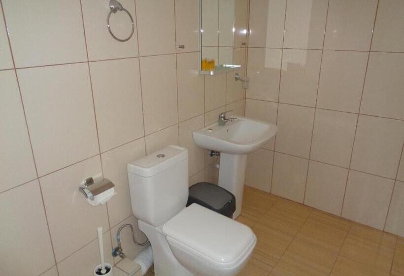 Triple Room Sea View, Vergina Pension