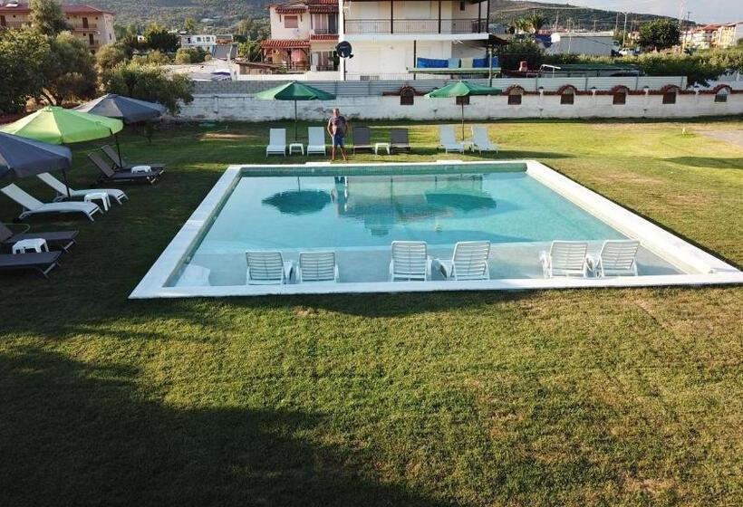 Triple Room Sea View, Vergina Pension
