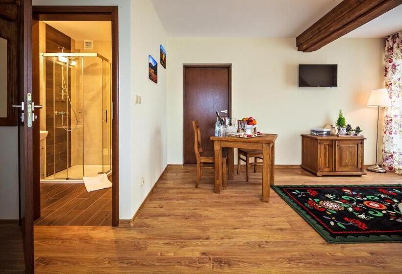 اتاق لوکس با بالکن, Kraina Smaku