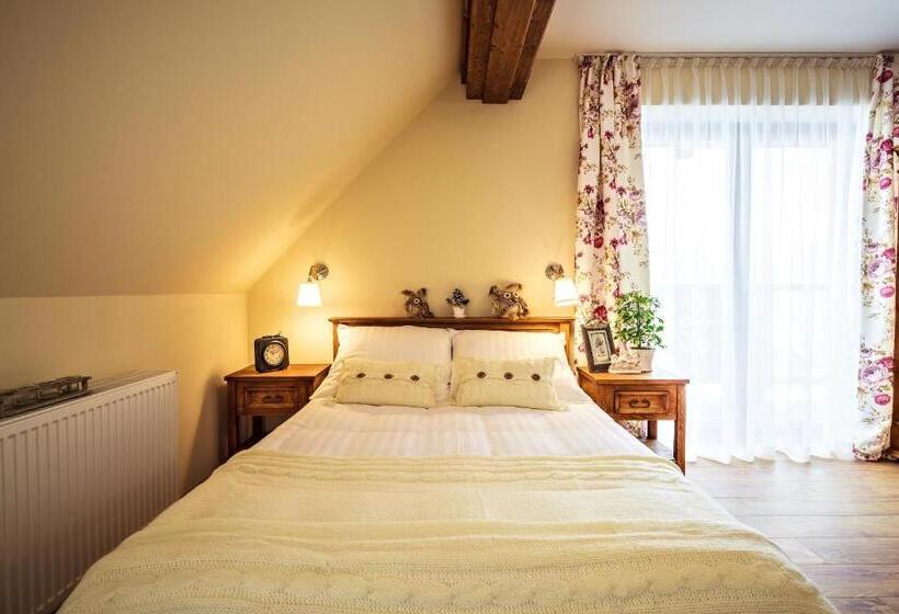 اتاق لوکس با بالکن, Kraina Smaku