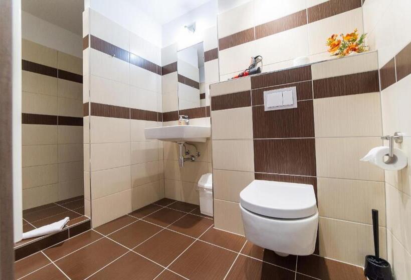 חדר סטנדרט לארבעה, Penzion Top