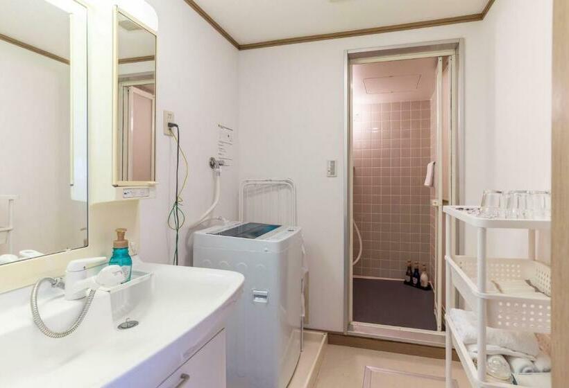 Апартаменты 3 Спальни, Universal Bay Condominium