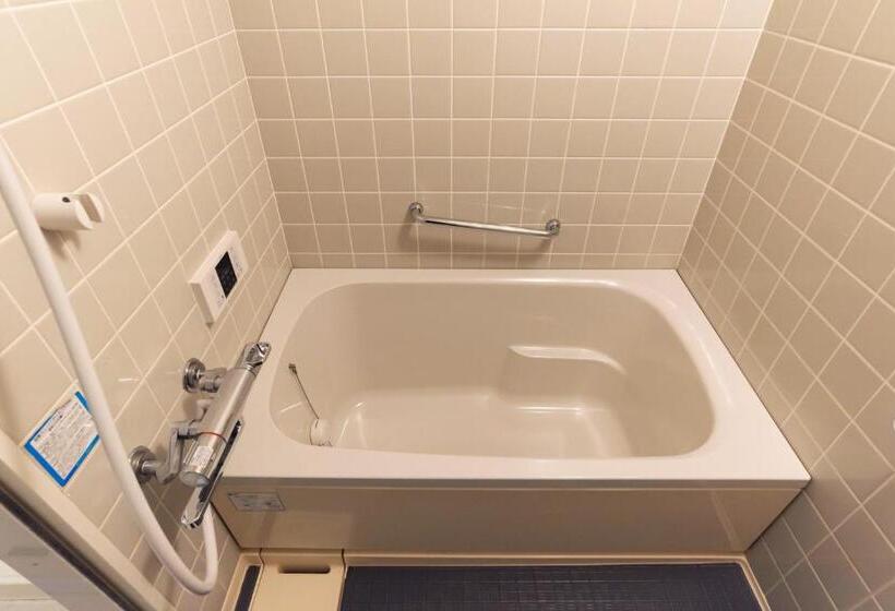 Апартаменты 3 Спальни, Universal Bay Condominium