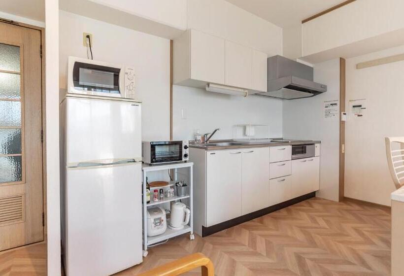 Апартаменты 3 Спальни, Universal Bay Condominium