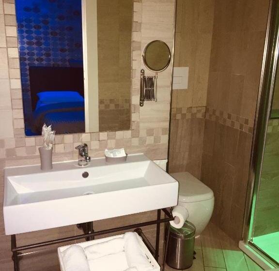 اتاق استاندارد با تخت بزرگ, B&b Fiumara