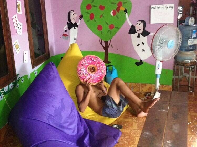 اتاق لوکس, Wonderland