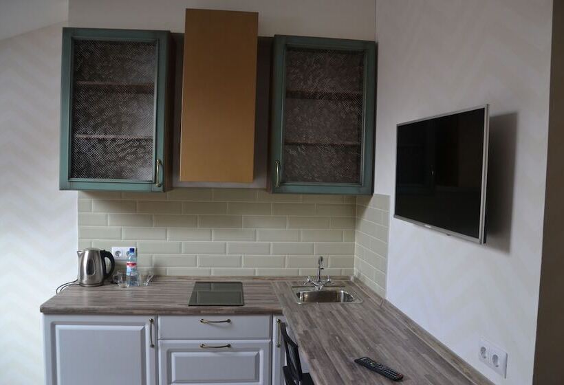 اتاق اکونومی, Sands Of Time