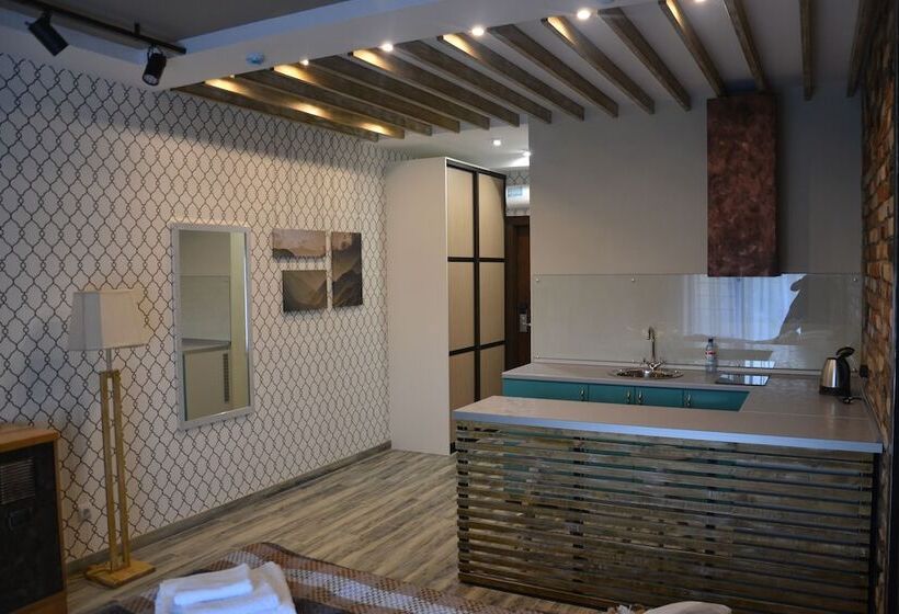 اتاق لوکس, Sands Of Time