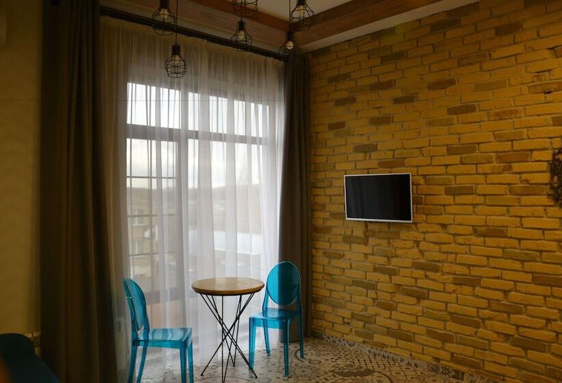 استودیو خانوادگی, Sands Of Time