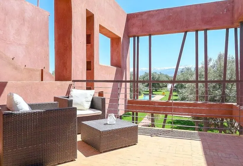 Villa 5 Makuuhuonetta, Villa Kristy