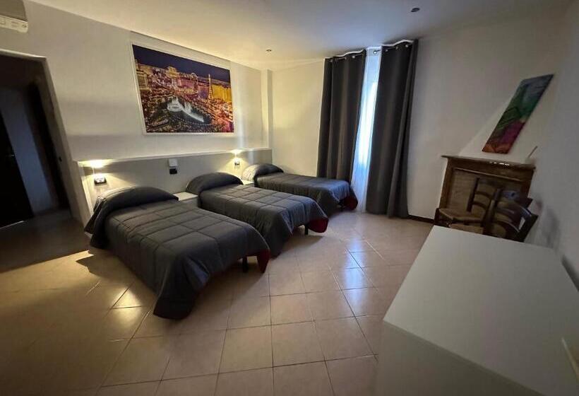 غرفة قياسية, Duca Di Tromello