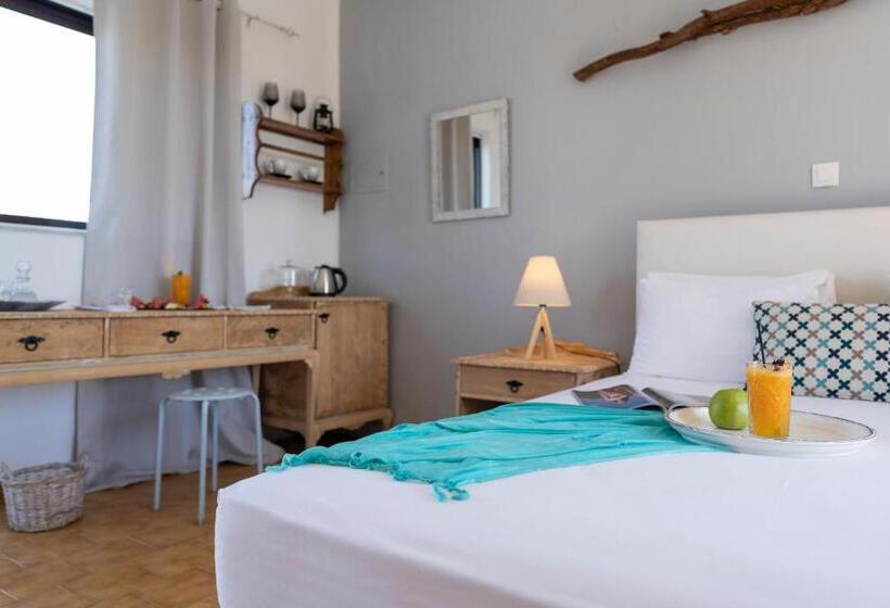 חדר דלוקס נוף לים, Eco Beach And Magic Garden