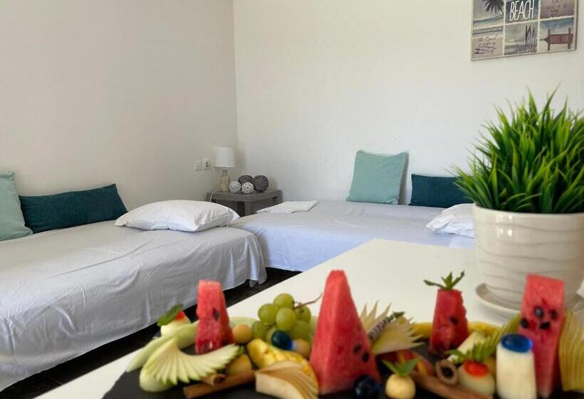 חדר משפחתי, Eco Beach And Magic Garden