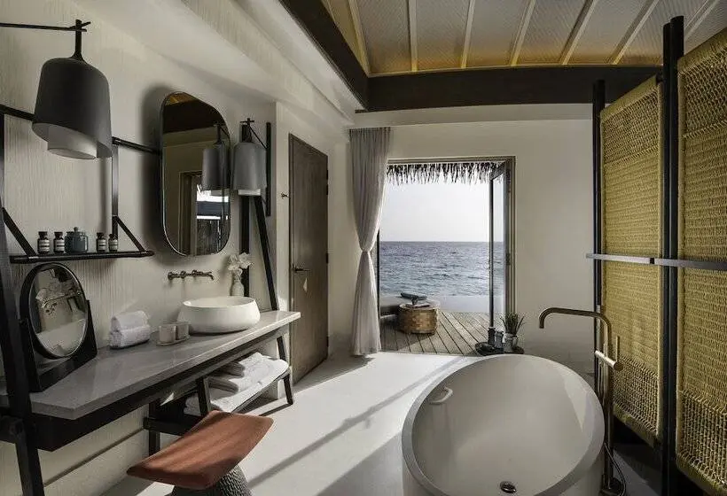 Villa 1 Makuuhuone, Intercontinental Maldives Maamunagau Resort With Club Benefits Ihg