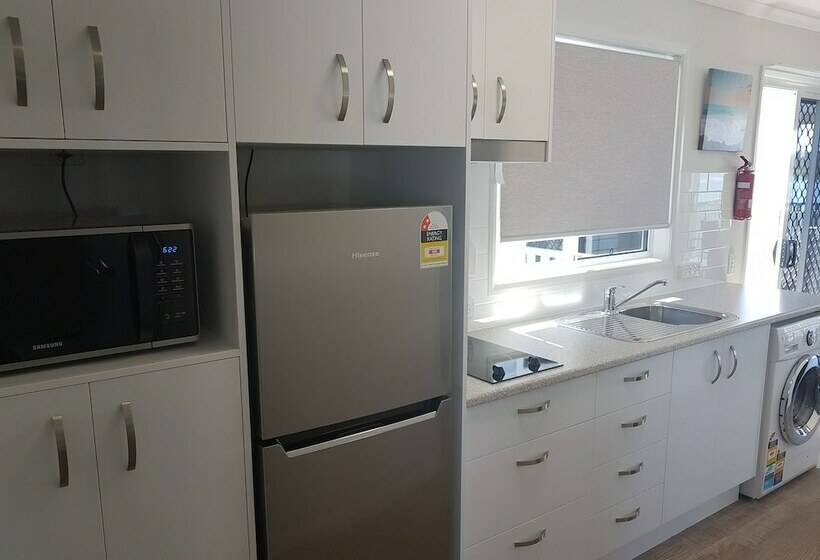 كابينة, Pelican Caravan Park