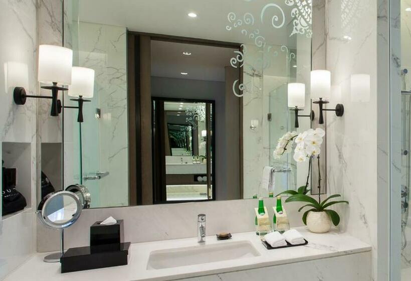 스탠다드 룸 킹사이즈 침대, Pullman Ciawi Vimala Hills Resort