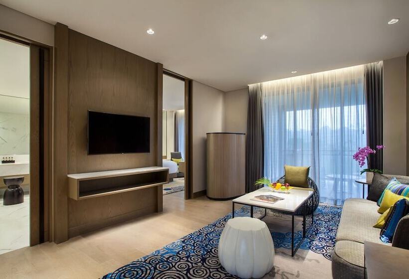 이그제큐티브 스위트, Pullman Ciawi Vimala Hills Resort