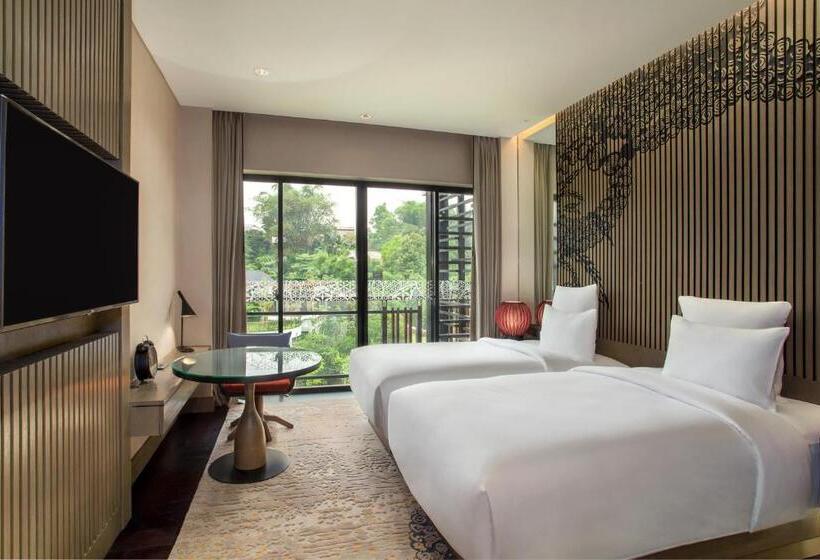 수영장이 있는 3베드룸 빌라, Pullman Ciawi Vimala Hills Resort