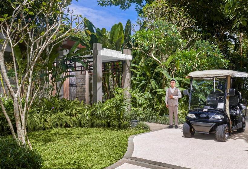 수영장이 있는 3베드룸 빌라, Pullman Ciawi Vimala Hills Resort